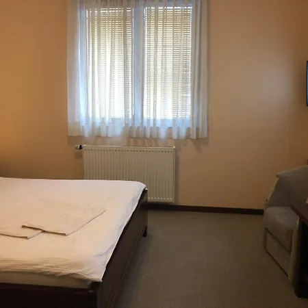 Fs * Hadžići